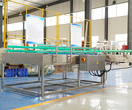 潤滑油灌裝機上桶平臺，自動供瓶機客戶現(xiàn)場視頻