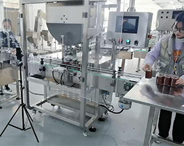 2021款醬料極速灌裝機，挑戰(zhàn)多頭醬料灌裝系統(tǒng)100天