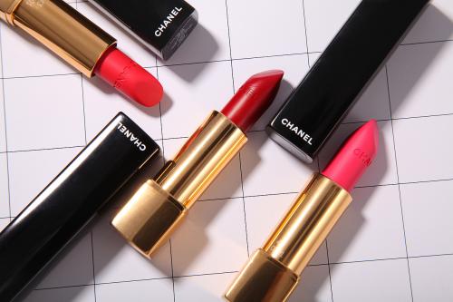 韓國化妝品進(jìn)口報關(guān)到上海外高橋港案例，看萬享人是如何解決的！