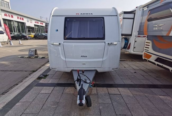 進(jìn)口拖掛式房車(chē)代理清關(guān) 上海進(jìn)口拖掛式房車(chē)代理清關(guān)_副本.jpg